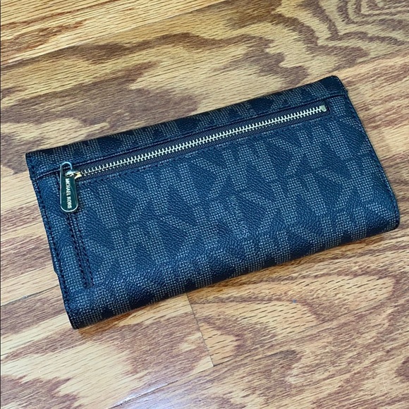 Brown Michael Kors Satchel Handbag and Wallet - Picture 4 of 6